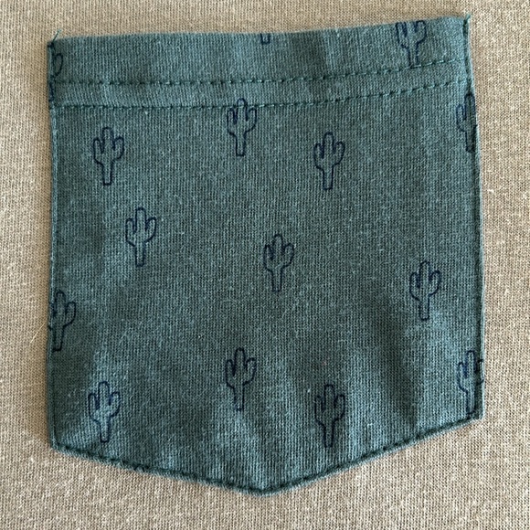 Set of 3 Causal Shirts - Picture 9 of 15